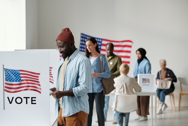 Voters Lining up to Vote In-Person Election